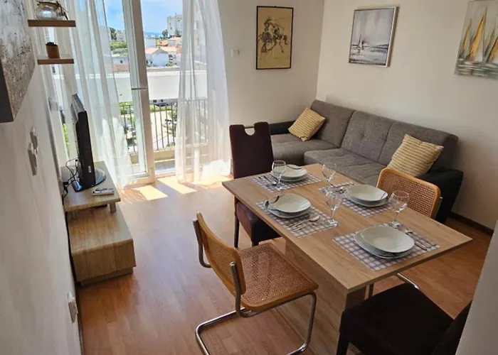 Marin\'S Apartment